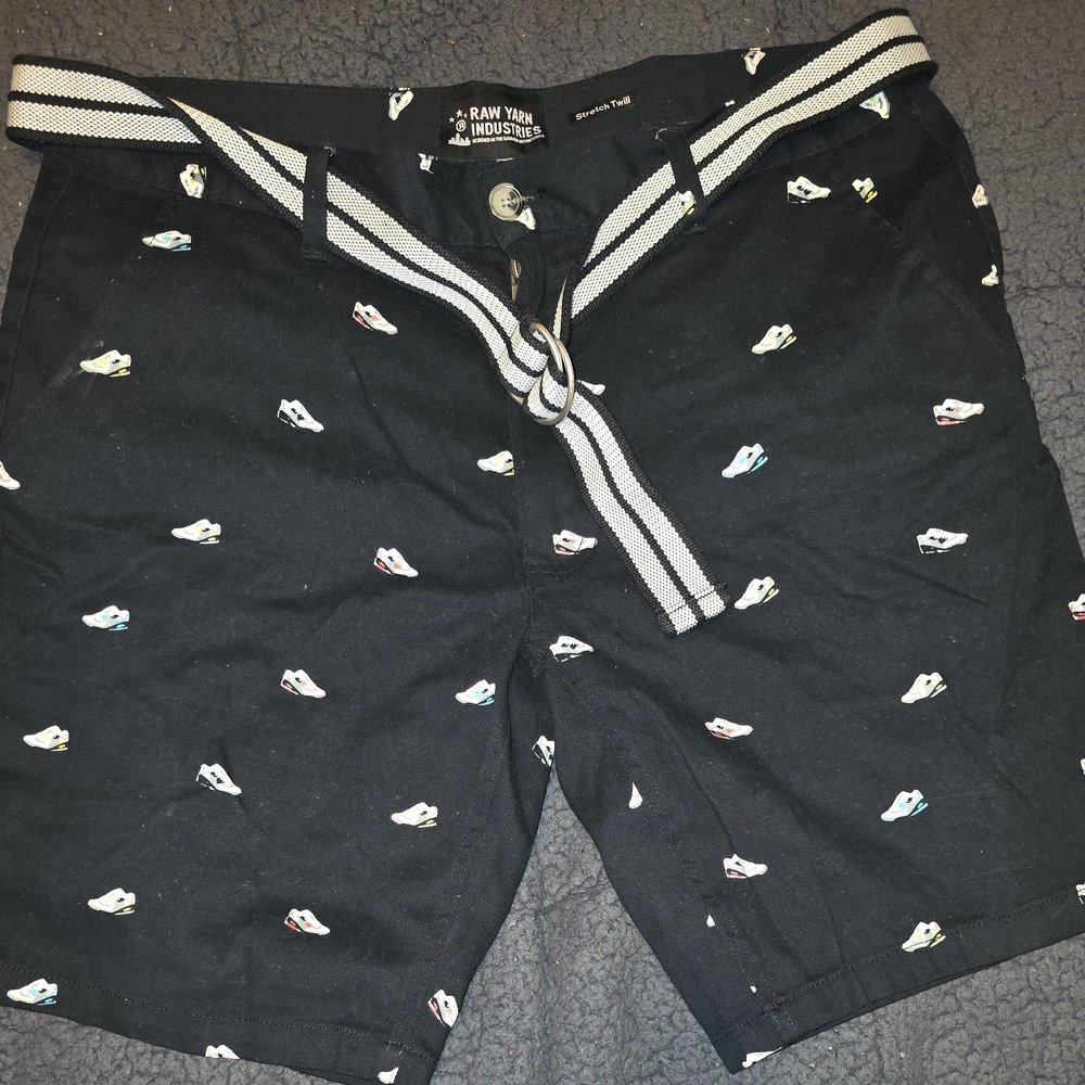 Raw Yarn Industries Men's Black Printed Flat Front Shorts